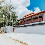 Suites Goncalves